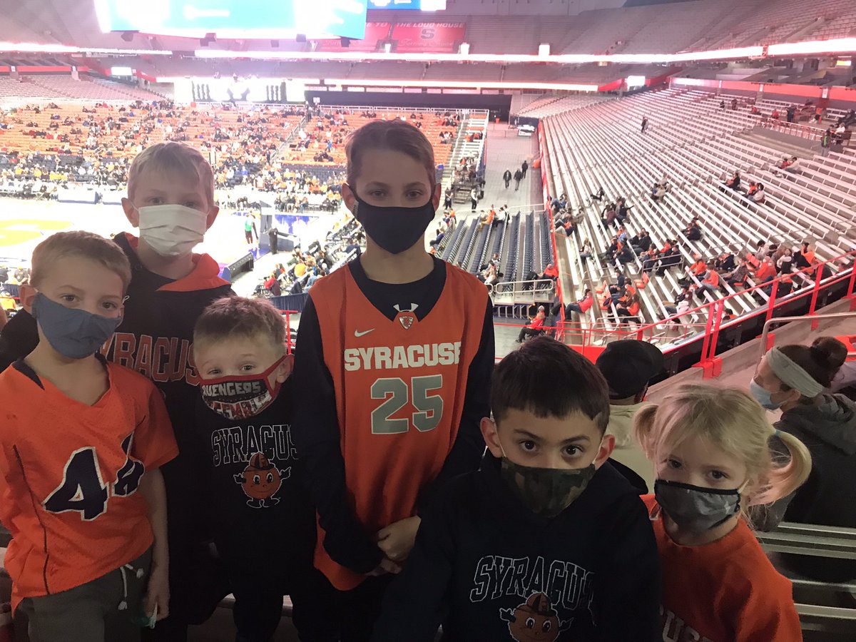 mrhays10's tweet photo. #cusesuperfans!! https://t.co/T9cnW7z4Wc