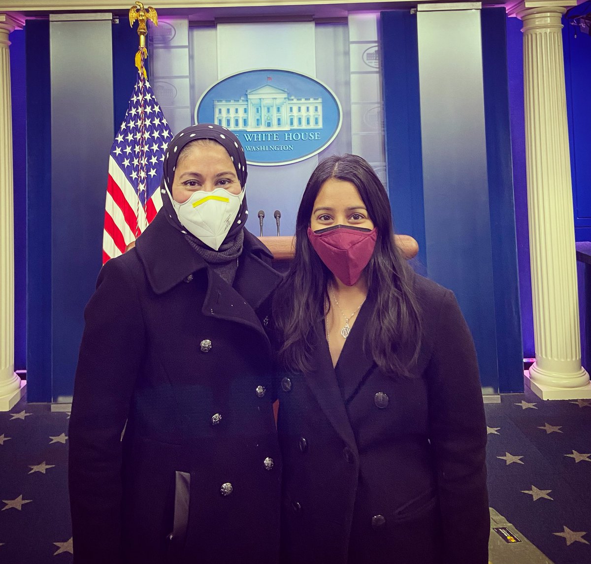 asmamk's tweet photo. .@SabrinaSiddiqui and I have been trying to take a picture together for months. Just two Muslim women covering the White House. No big deal. https://t.co/oTpMHCorJH
