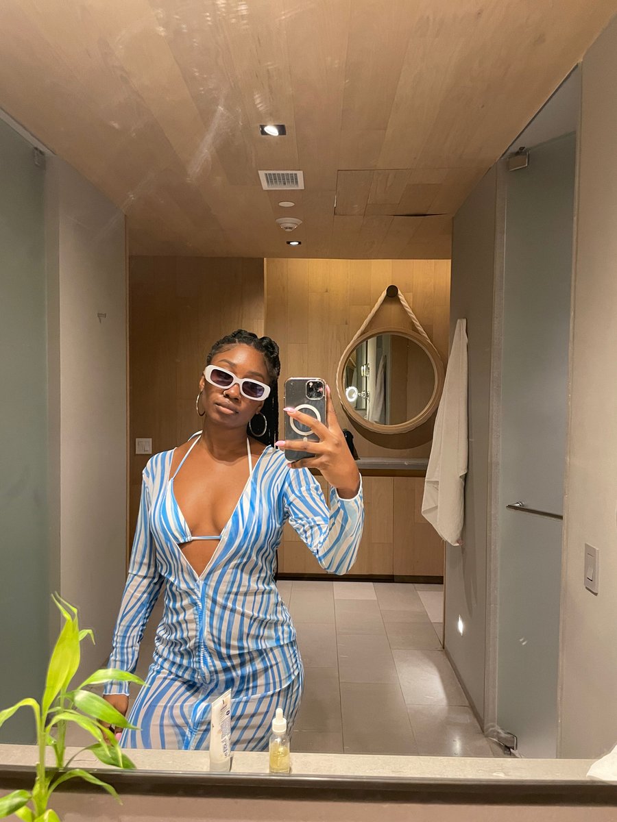 supremeframes's tweet photo. SHOP NOW AND PAY LATER ✌🏾🤎 .
.
 #fashionblogger #womenempowerment #girlboss #womenentrepreneur #melaninmagic #darkskingirls #outfitoftheday #melaninpoppin #melaninwomen #boxycharm #makeuptutorials #naturalhairstyling #fashionista #melaninskin #outfitinspo #miamibrandambas https://t.co/vPMok70ihs