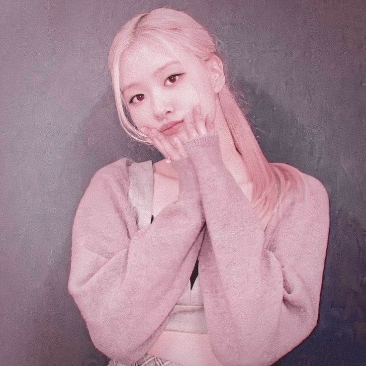 Lyora Alexxandra tweet media
