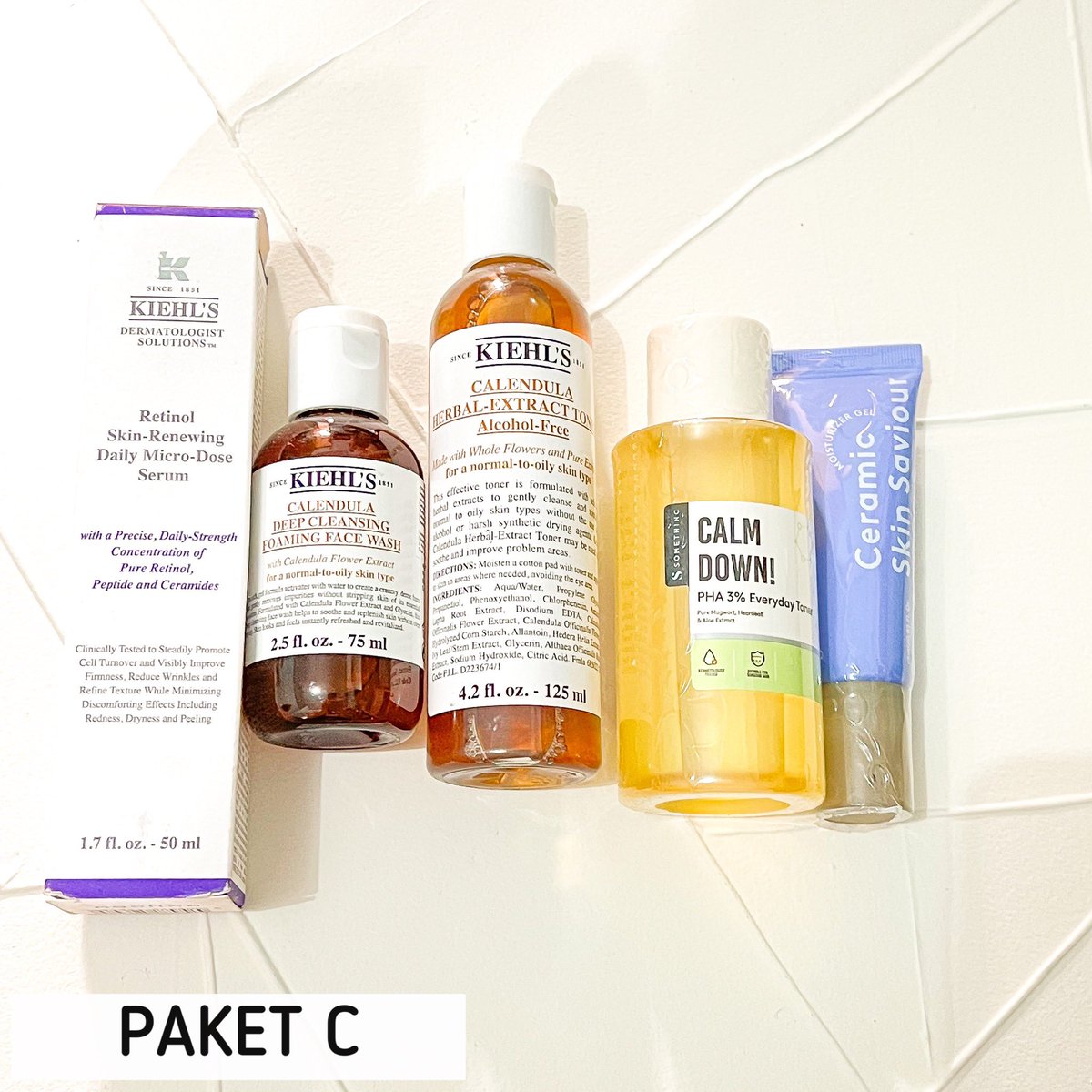 naaazzzs's tweet photo. ✨ BAGI-BAGI SKINCARE AKHIR TAHUN✨

Untuk 3 orang pemenang⬇️⬇️

— Follow @naaazzzs 
— RT &amp; Like tweet ini
— Reply kalian mau paket A/B/C/D + Hashtag #SkincareGratis 

PERIODE GIVEAWAY SAMPAI TANGGAL 5 JANUARI✨✨ GOODLUCKK!!!! https://t.co/VFPA8IBbov