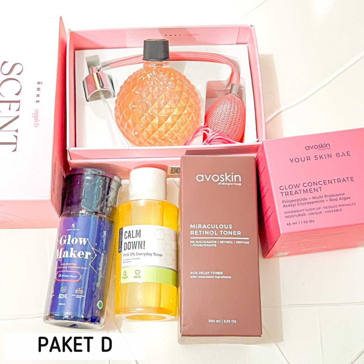 naaazzzs's tweet photo. ✨ BAGI-BAGI SKINCARE AKHIR TAHUN✨

Untuk 3 orang pemenang⬇️⬇️

— Follow @naaazzzs 
— RT &amp; Like tweet ini
— Reply kalian mau paket A/B/C/D + Hashtag #SkincareGratis 

PERIODE GIVEAWAY SAMPAI TANGGAL 5 JANUARI✨✨ GOODLUCKK!!!! https://t.co/VFPA8IBbov