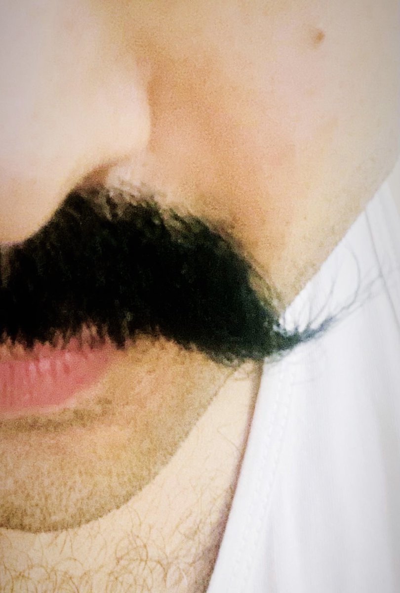 ChethanCheenu's tweet photo. I’m totally free from my long beard after two years… And it’s a wrap #thankyou all.
#shootingwrapped #shooting #wrap #newlook #nobeard #newfilm #shoot #comingsoon ❤️ https://t.co/zR30E0kXDL