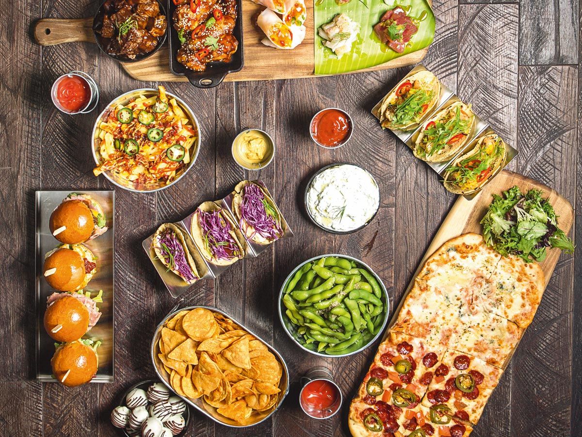 TimeOutDubai's tweet photo. Bargain brunches to ring in 2022 in Dubai for under Dhs350 🎉
#dubai #brunch #dubaibrunch #newyears #hello2022

https://t.co/D1543TYK9F https://t.co/kMBfA6zbfG