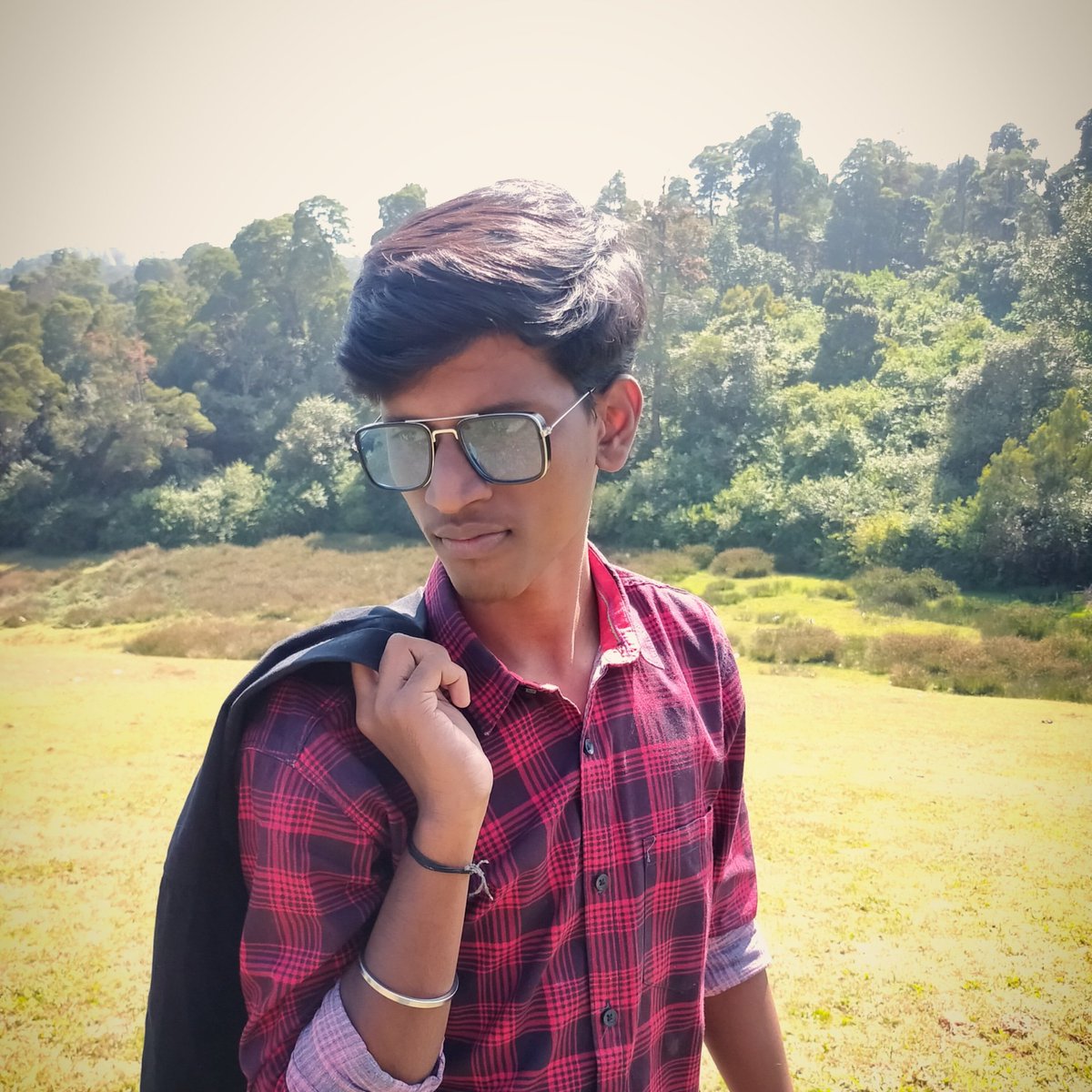 ElangovanRagul's tweet photo. #NewProfilePic https://t.co/qY5PNhg2IL
