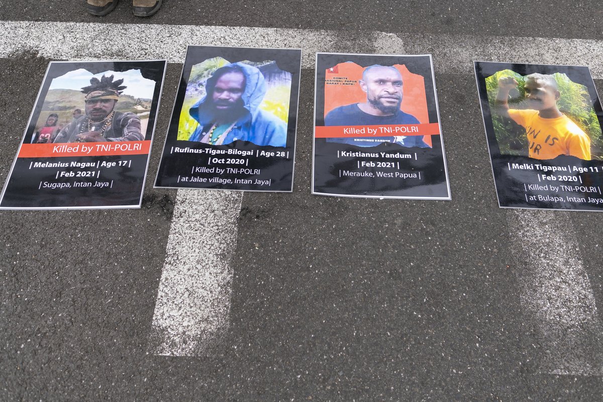 wagepeaceau's tweet photo. The SAS are still training killers. That is their business. We blockaded them before Christmas because West Papua is not safe with these killers' tutelage.
Australia! #StopTrainingKillers! Stop arming Kopassis! Make "West Papua" Safe. Pasifika means Peace. https://t.co/o3PAsDqITV