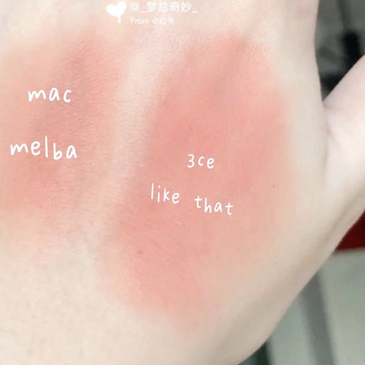 มีลิป ก็ต้องมีแก้มป่ะ ตอนนี้คุณจีอาดังมากกกในเกาหลี จาก Netflix Single’s inferno แกะเมคอัพกันเต็มที่ วันนี้ป้ายยาบลัช 3CE บลัชเนื้อมูส สี Like That สวยมากๆๆๆ

คุณจีอาเป็น Youtuber ฝั่งเกาหลี เลยมีคนไปเก็บเมคอัพตามมา สวยทุกชิ้นเลยยยยยย ลุคนี้คือ โทนคุณหนูสุดๆๆๆๆ