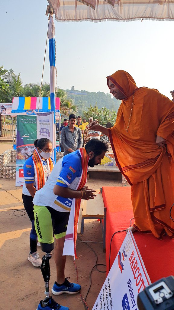 ShankaraPeetha's tweet photo. A very great initiative by Aditya Mehta Foundation - ‘The Infinity Ride 2021’, with the theme ‘Say No to Drugs’ was ended at Gokarna yesterday with an event having divine presence of @SriSamsthana .

@AdityaMehtaF @Adityacyclist @narcoticsbureau @Karnatakapolice https://t.co/7qd54k5hmt