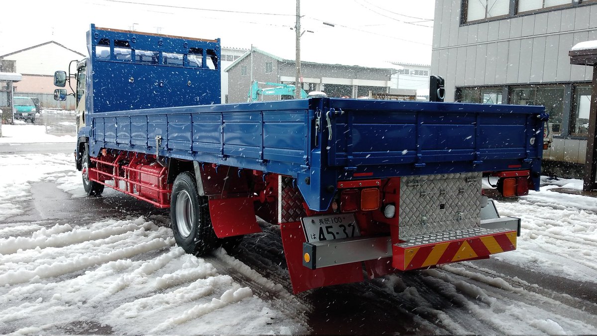 katahiro_'s tweet photo. 12月28日｢大安｣の日。
雪の降るなか、納車していだきました☺ https://t.co/9UqbIrhSfy