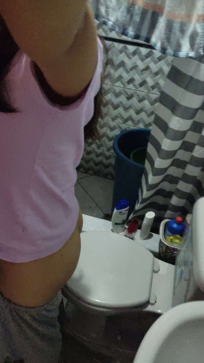 Anthony61650672's tweet photo. Q se la cojan en el baño... https://t.co/Wt3qmmvt6z