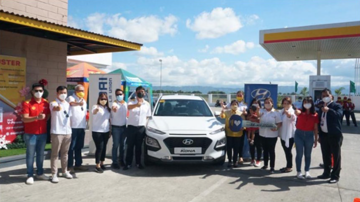 The Natividad family of Sudipen, La Union are ready to conquer Northern terrain with their brand-new HYUNDAI KONA, the grand prize of the recently concluded #ShellSulongNorth promo. 

Read more at hyundai.ph/article/press%…