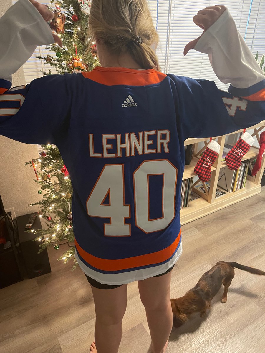 kristanaughts's tweet photo. hey @RobinLehner, thought you’d like to see my fav Christmas present (from my bf, a Caps fan, but still a smart guy) - you’ll always be an Islander to me https://t.co/nGghgoQFSw