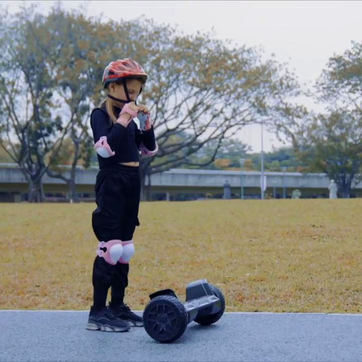 SisigadO's tweet photo. Safety first! Don't forget your helmet and protective pads. โก๏ธ https://t.co/C6b4rlwQrw
Have you ever forgot to wear them?
#hoverboard #hoverboarding #electriclife #electricscooter #escooter #escooters #scootering #scootscoot #terrain #hoverboarder #ridegotrax #hoverboard https://t.co/PN0lSqqQQf
