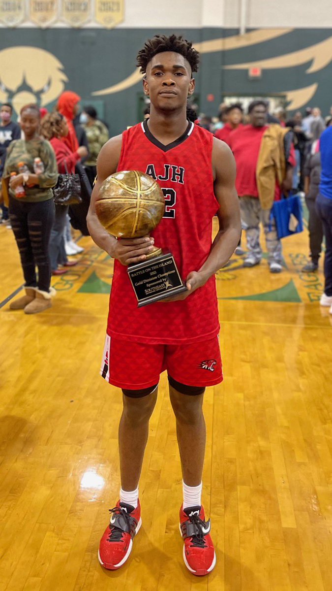 Andre Myers tweet media