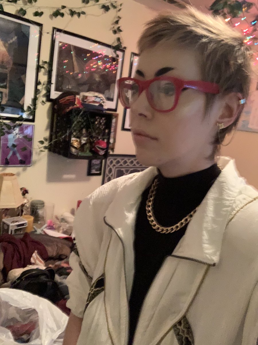 SElGYO's tweet photo. // mom i dontwanna fuckgin crop manga panels anymore,,,,, instead of doign anything productive m gonna,,,,, baseball slides in w munday

excited2 be a Menace again https://t.co/FiBtgXvsXi