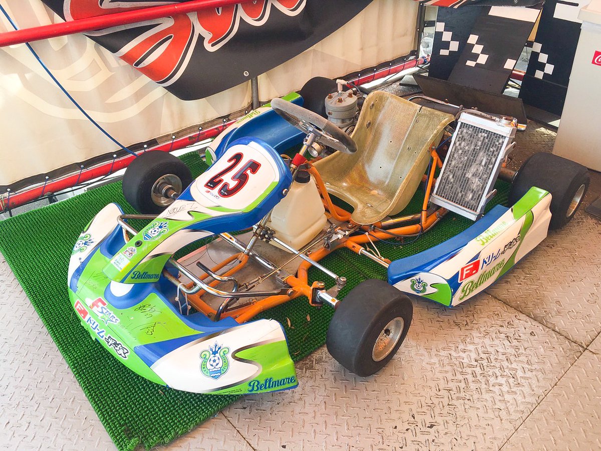 LifeFindsAWay_'s tweet photo. 先日、
レーサーごっこをして来た😆🏎
何周も夢中で走ってるうちに
禅に通ずる物を感じた笑 https://t.co/KE5tSM6TF0