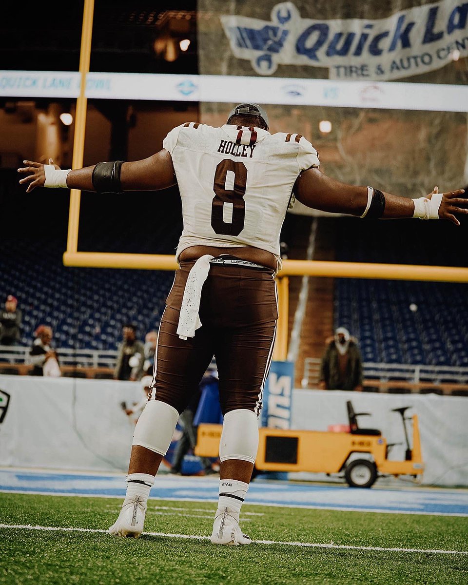 HolleyRalph's tweet photo. Thank you WMU🐴… https://t.co/ctb18tKI4q