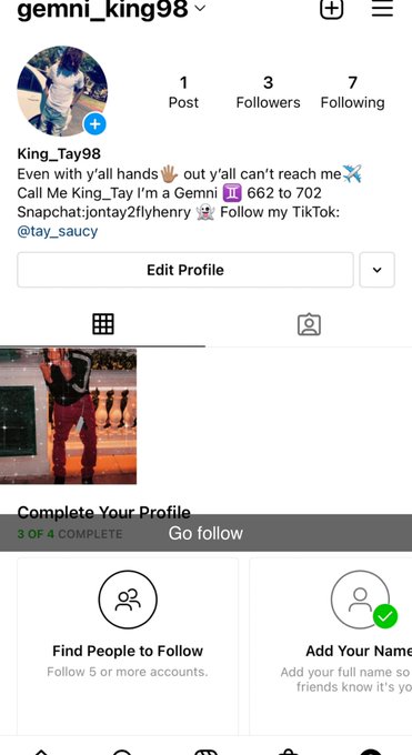 Go follow y&rsquo;all 😌😌 https://t.co/SuAd94n2zC