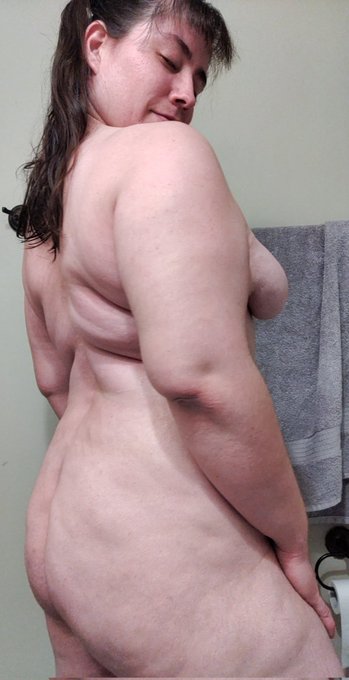 Bite me 😈😈😈😈 https://t.co/WfByZUMLlT<a href="/tag/fotzefans"class="tags"><span>#fotzefans</span></a>
