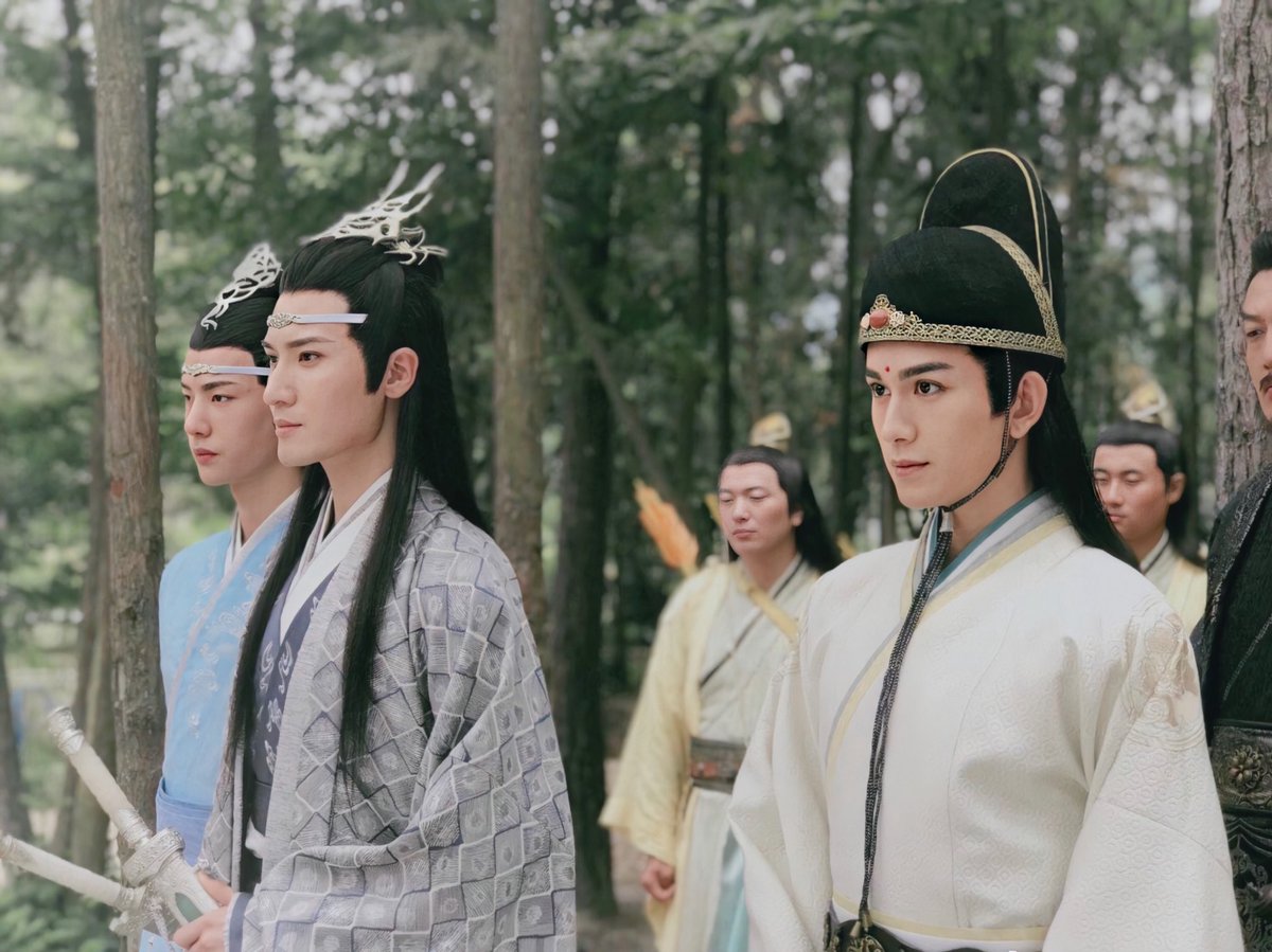 Hourly Xiyao💙💛 (@hourlyx) on Twitter photo 
