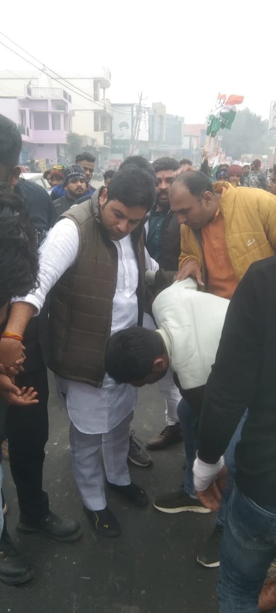 manojkhariuk's tweet photo. लकसर की जनता ने ठाना है
#लकसर_से_प्रमोद_खारी को जिताना है   @AkashPratihar_ @KhariLtd @kcvenugopalmp @PramodKhari5 @Jairam_Ramesh @drajoykumar @avinashpandeinc @harishrawatcmuk https://t.co/DUwmpUbCao https://t.co/x8D5aUogV0