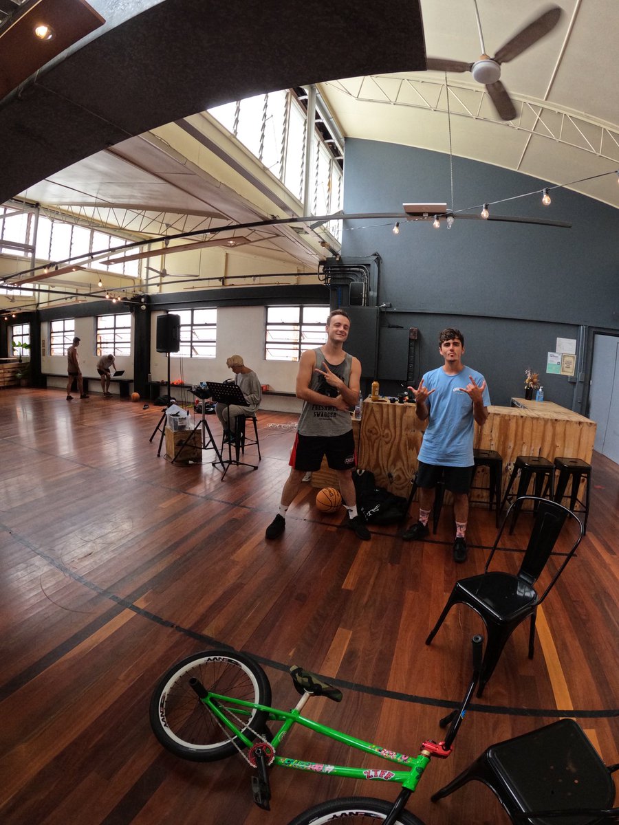 heruanwari's tweet photo. Our work today #360allstars #bmxlife #flatland #bmxlife https://t.co/75XIVSt5HU