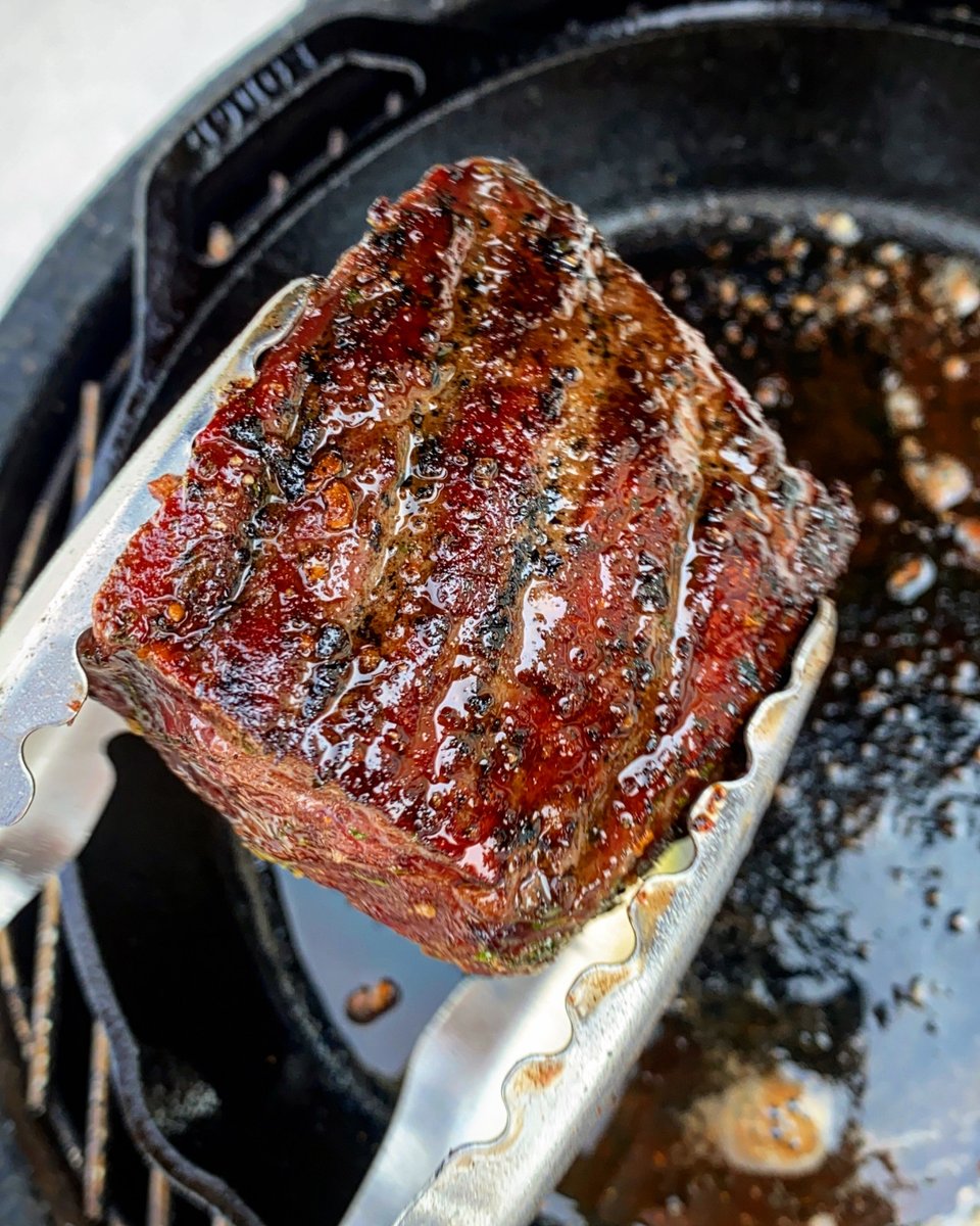 OmahaSteaks's tweet photo. "My family loves when I cook top sirloins up." Brand Ambassador @learningtosmoke.

Stock your freezer with our After Christmas Sale:
https://t.co/9mLlqJbzw5

📸  Dan Phelps
*Sold by OmahaSteaks. com, Inc. https://t.co/UPPTktjumF