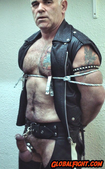 1 pic. BDSM Leather Daddy from https://t.co/uDvNgxouOP  --  #bdsm #leather #daddy #gaybear #leatherman