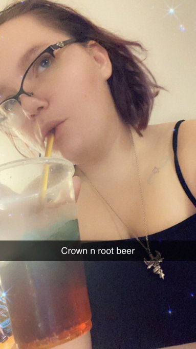 Nancy Johnson’s pics and videos