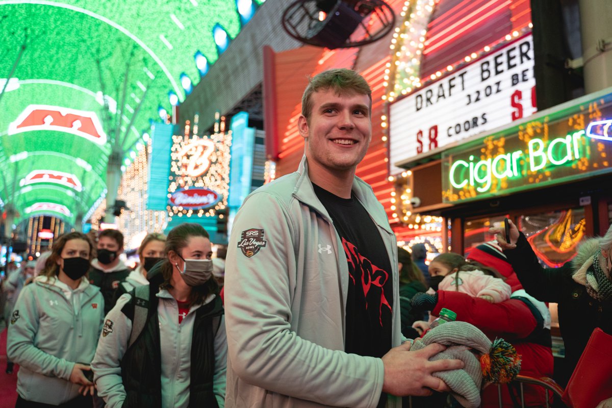 Wisconsin Football tweet media