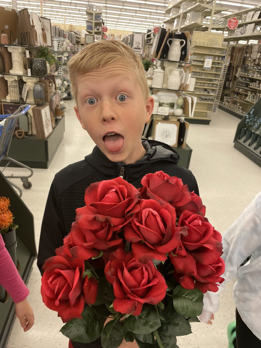My son was in the Rose Bowl mood today at Hobby Lobby! We can’t wait to fly out! #UtahFootball #uboyz