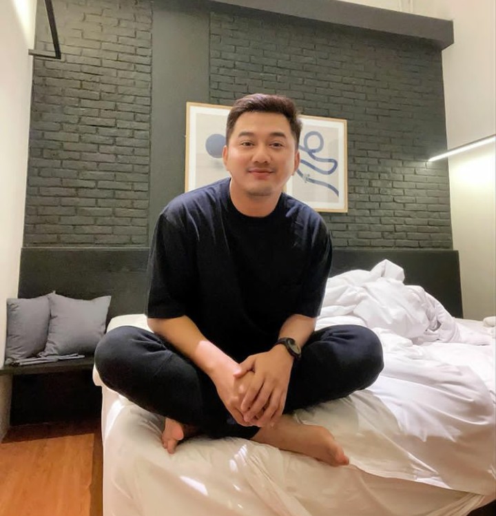 HTUNLINAUNG92's tweet photo. Holidays https://t.co/nx1jYIiMKF