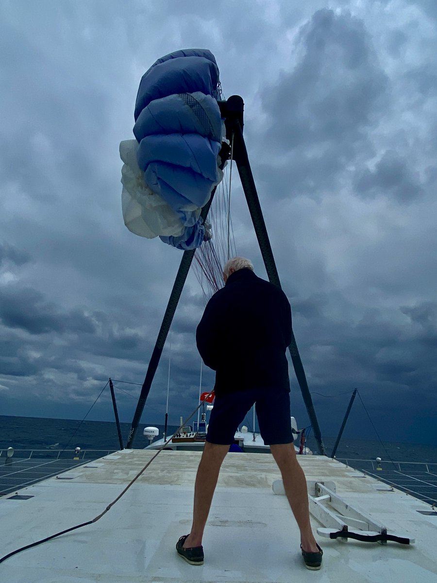 Today we launch kite on @MSPorrima manually. Once refit by mid-2023, we'll operate fully automated. Increase in size to 50sqm &amp; kite operation from 30° to 180° left &amp; right, increasing our reliance on #ArtificialIntelligence &amp; #robotic to +50% for 100% renewable #energy on board.