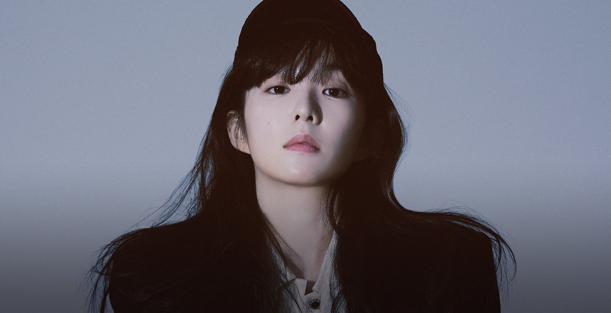 처음 만나는 #아이린 의 색다른 모습을 확인해보세요.

Here is the photo with #IRENE
<a href="/RVsmtown/">Red Velvet</a> #아이린화보 #레드벨벳  #RedVelvet 
🔗esquirekorea.co.kr/article/62514