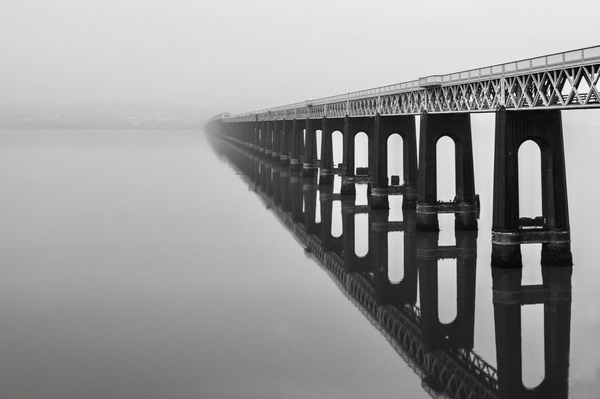 GraemeHutton196's tweet photo. ‘Remembering This Day 1879’ #TayBridgeDisaster #Dundee Finding something new to say every day with @Leica_UK @leica_camera #LeicaQ @dundeecity @ScotRail https://t.co/dZKcUzGrTH