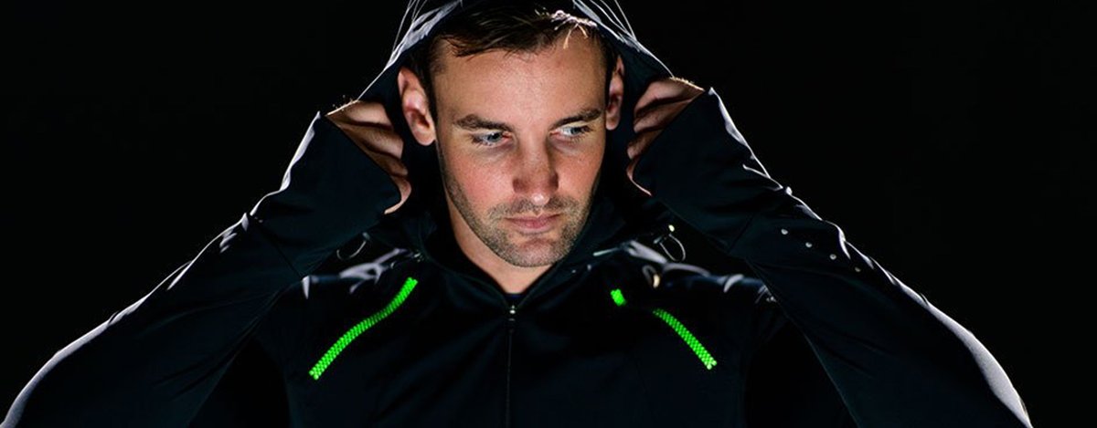 jasmy_community's tweet photo. Do you love to #run at night and in low-light conditions? 
🏃‍♀️
#Twinery has the perfect #smartWearable for you: #NOVA is a machine-wash-self-illuminated-jacket equipped with #LightGuide technology that keeps you visible from a distance of about 450 ft/140m

https://t.co/6yxV3YcPHw https://t.co/jmWIBQ2nQy