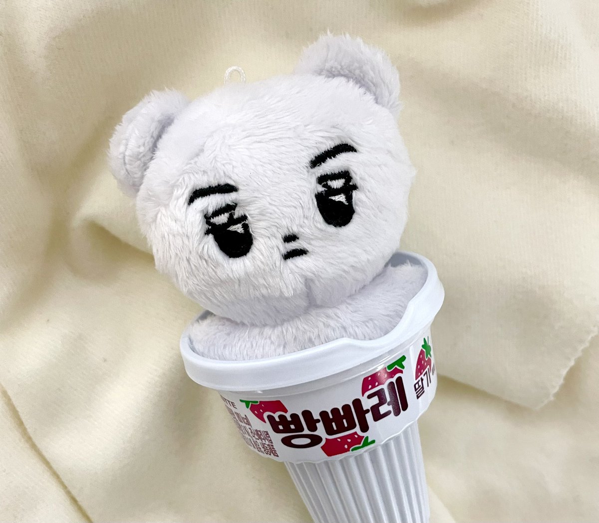 icebear_chew's tweet photo. 📢

버곰이 3차 수량조사를 시작합니다!

-기간 : 12/28 ~ 1/6
(*최소수량 달성 시 조기마감)

-🔗 : https://t.co/A3jXOHL2M2

버곰이 3차 제작 시
해당 트윗을 알티 해 주신 분들 중 
추첨을 통하여 버곰이 한 마리를 증정해 드립니다🐻‍❄️💙 https://t.co/XBwuhg5BSE