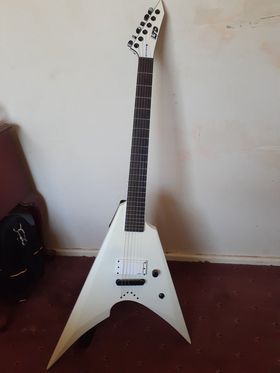 PybusMatty's tweet image. It doesn't get more metal than this beast!☺🤘 @ESPGuitarsUSA