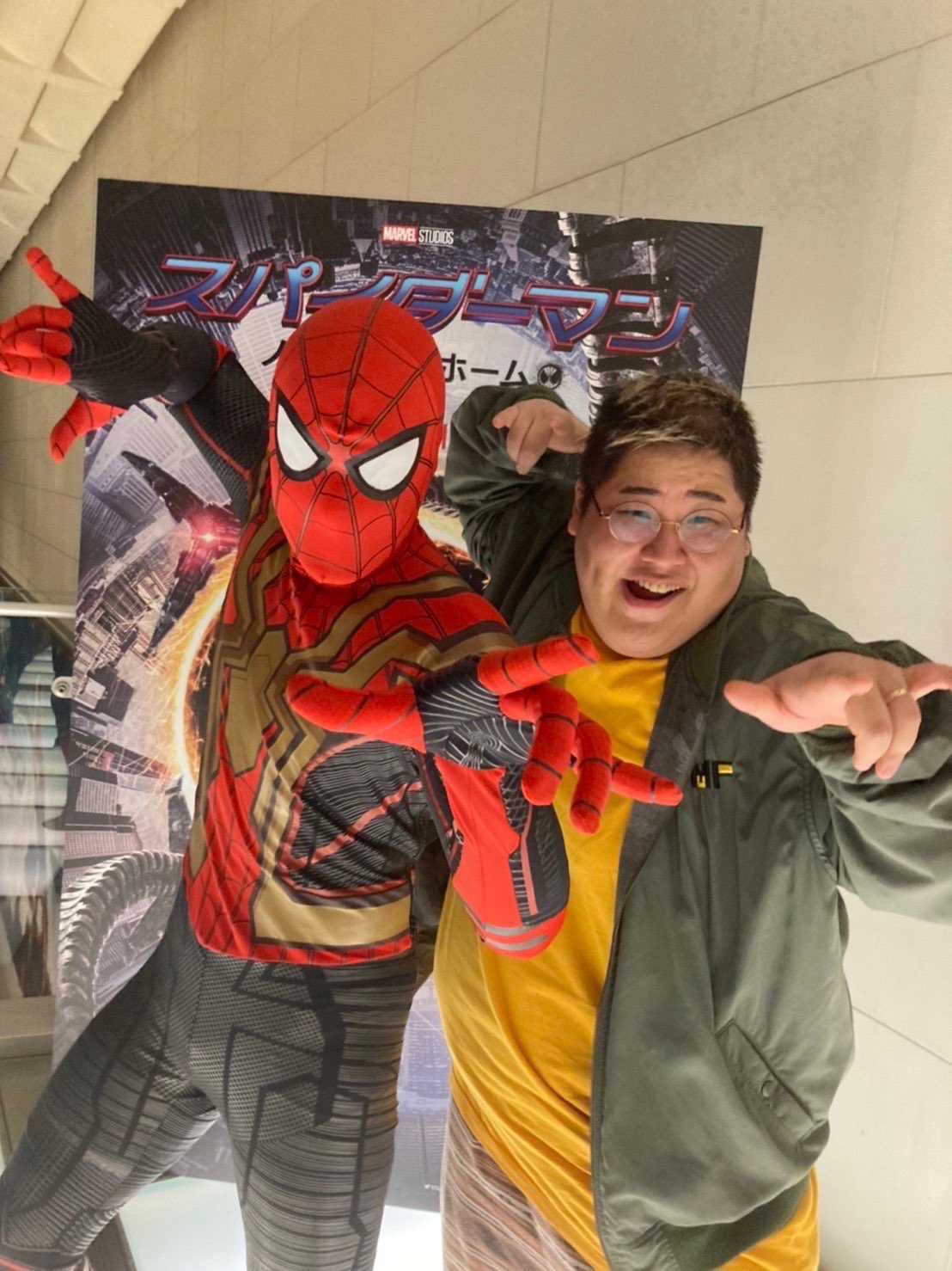 恭一郎 実はスパイダーマン の先行試写会に行ってたんだが本当にとんでもない映画だった 笑って怒って泣いた そして一番好きなヒーローで一番面白い映画になった 一回見たぐらいじゃ満足できない早くまた見たいみんなも見てくれ Pr スパイダーマン