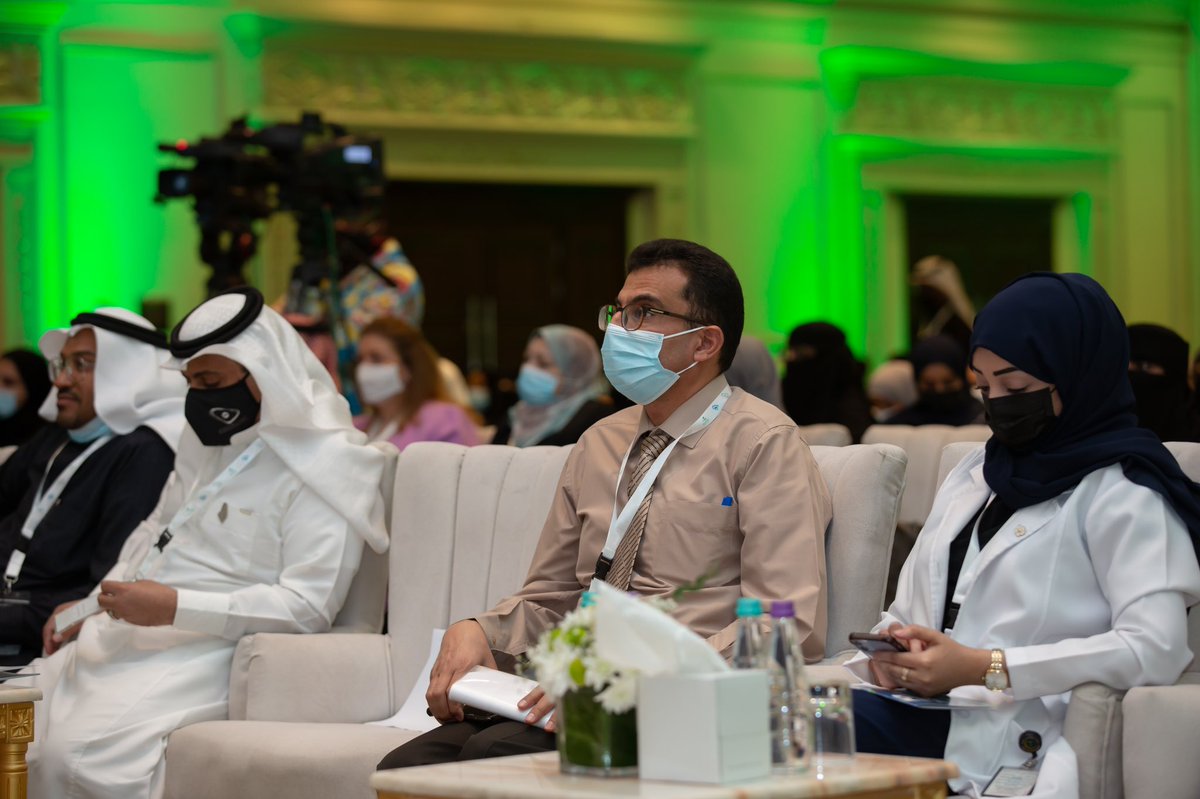 Saudi_Nurses's tweet photo. حضور متميز وتفاعل رائع من الحضور لفعاليات المؤتمر الدولي السنوي الأول للجمعية بعنوان  #افاق_جديدة_لمهنة_التمريض في السعودية: الطريق نحو #رؤية_2030
#يحدث_الآن https://t.co/0tuXGve60f