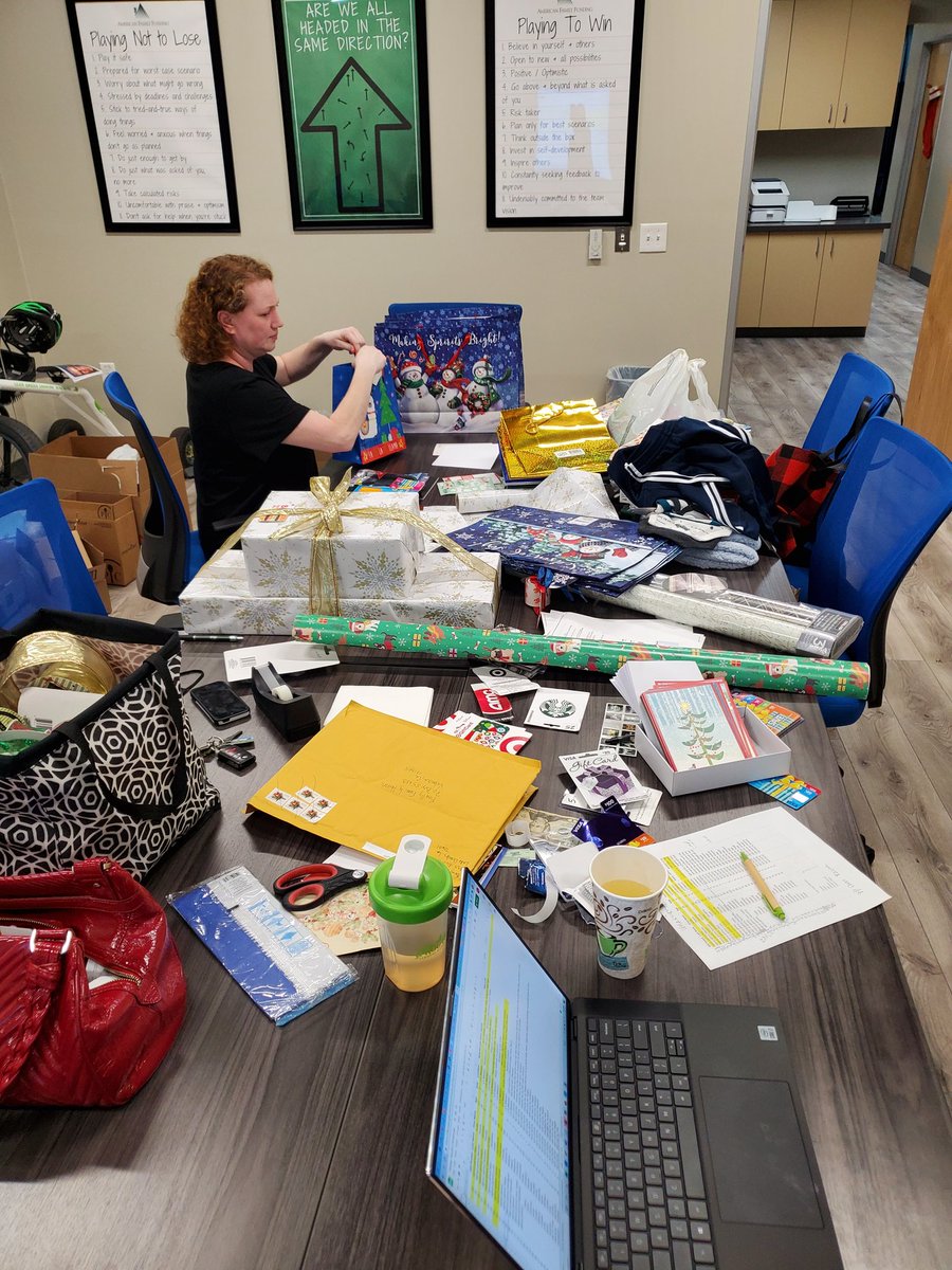 Thanks to you, our volunteers and donors we were able to provide gifts for over 100 youth and young adults from foster care who would otherwise gone without. ❤️ #BestOf2021 #lamission #SCV