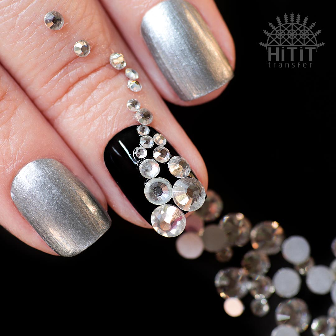 Rhinestone💎
.
.
.

#rhinestones #rhinestone #rhinestuds #epoxystones #hotfixrhinestones #jeanpocket #hotfixstones