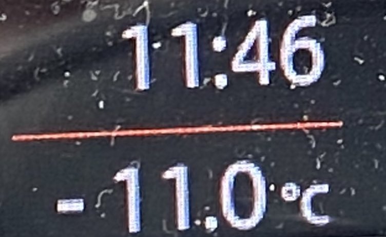 bobmackin's tweet photo. A year of extremes: 🥵June 28 (not including humidex) vs. 🥶Dec. 27 (not including windchill). Both measured near Cleveland Dam in North Vancouver. #bcstorm #heatdome #icedome #bcpoli #weather https://t.co/QdprGZzxIQ