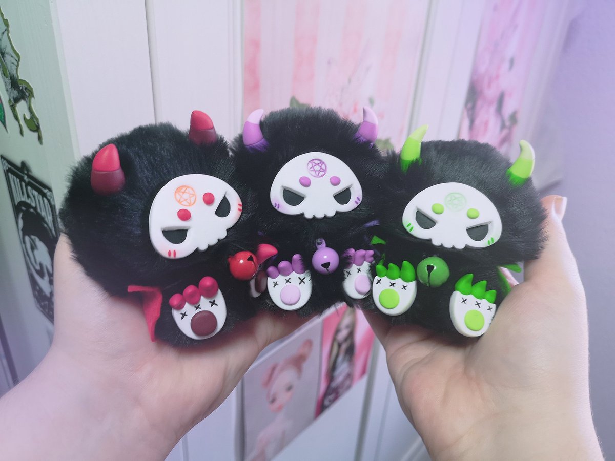 tinkerskawaii's tweet image. New Skrüll versions for @Japan_Weekend of Madrid 🤭

See u there? 💕

#arttoy #artplush #handmade