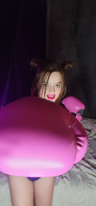 I&rsquo;m so ready to be a good little jobber.. my next tour starts in late Feb. #boxing #femboxing #jobber<a href="/tag/boxing"class="tags"><span>#boxing</span></a><a href="/tag/jobber"class="tags"><span>#jobber</span></a><a href="/tag/femboxing"class="tags"><span>#femboxing</span></a>