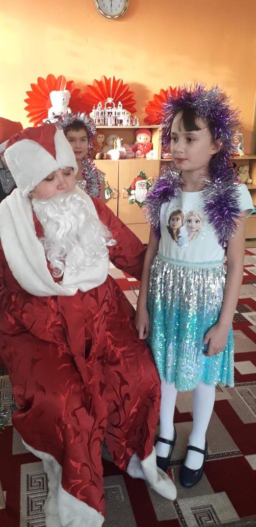 srcng20's tweet image. #mspno Одна из обязательных традиций Нового года — чтение стихов Деду Морозу!