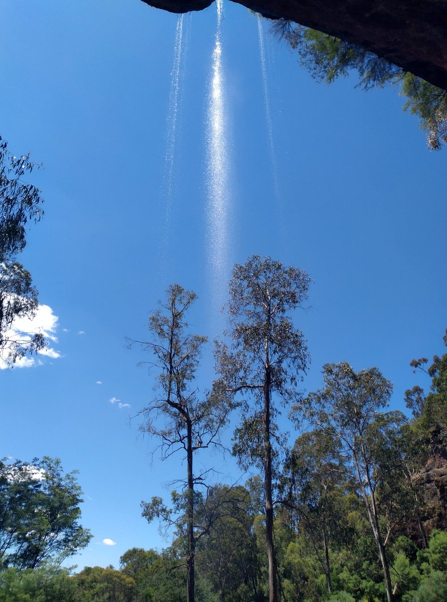 atomtastic's tweet image. Nice walk up to paradise falls with @gingerchris86 and family.