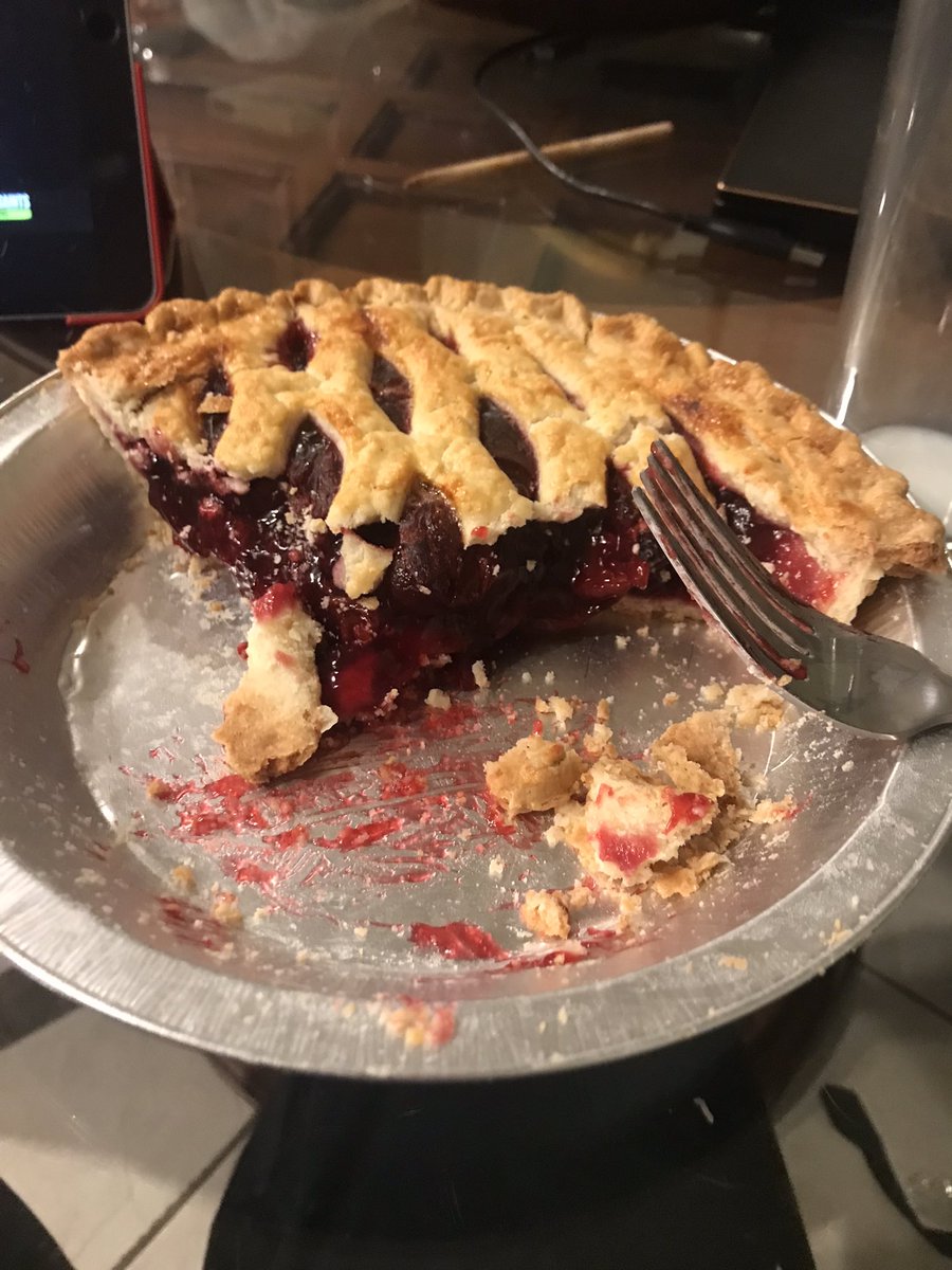 TommyLasorta's tweet photo. SHES MY CHERRY PIE https://t.co/d6QJXd4jit