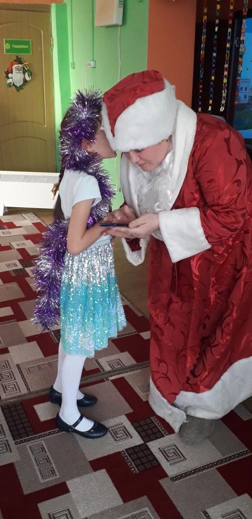 srcng20's tweet image. #mspno  В Новый год загадаю желанье, Никому про него не скажу, Лишь Морозу тихонько на ушко, Про него я сегодня шепну. Пусть придет все, что вы ожидали, Чтоб царили везде чудеса, Чтоб мечты ваши все оживали, Было больше добра и тепла!