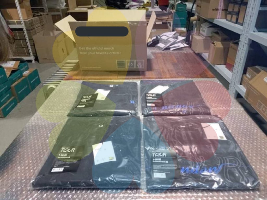 fifthloveph's tweet photo. most weverse black friday sale items have also arrived in our kr add, just waiting for a few more before we ship out box 6 to ph!

#5thupdates https://t.co/XcFjELyg07
